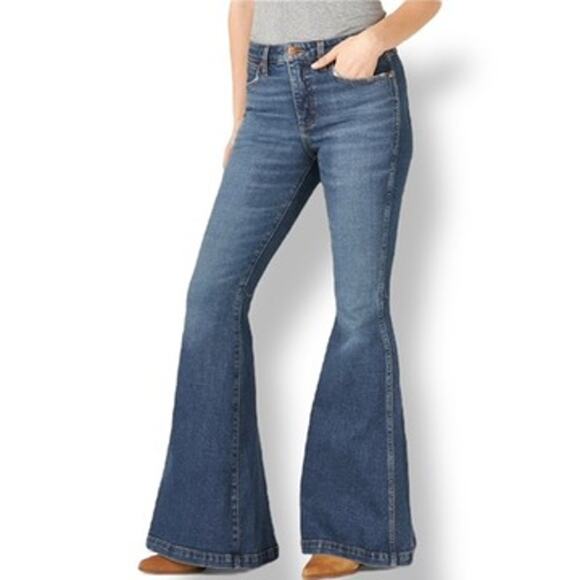Wrangler Women's Blue Flare Jeans - Picture 2 of 12